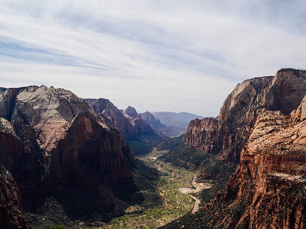 恩施大峽谷、土司城、石門河、女兒城、土家歌舞表演、汽車三日游