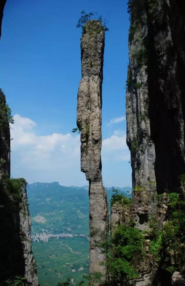 恩施大峽谷、土司城、石門河、女兒城、土家歌舞表演、汽車三日游