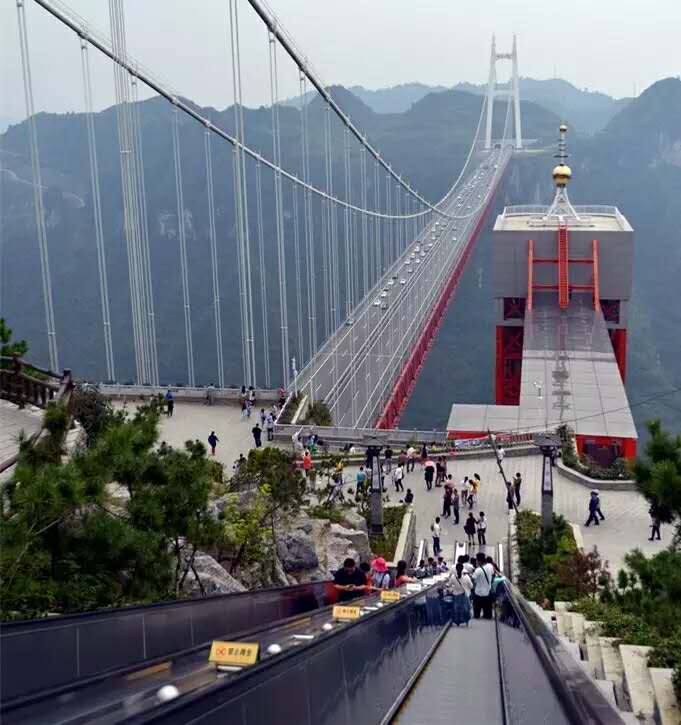 鳳凰古城、晚會、下游沱江泛舟兩日游